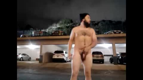 Snapshot of shyguy_passion chatting on 01/07/25, 01:35 at ya who online show from 01/07/25, 01:35