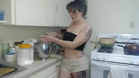 Snapshot of shylasyn1 chatting on 03/30/26, 06:42 Shyla syn1 online show from 03/30/26, 06:42