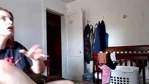 Snapshot of shylee538825 chatting on 09/30/25, 05:07 shylee538825 online show from 09/30/25, 05:07