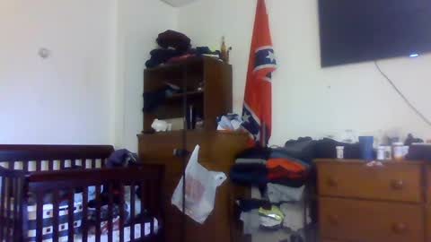 Snapshot of shylee538825 chatting on 10/15/25, 02:06 shylee538825 online show from 10/15/25, 02:06