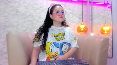 Shyly online show from 09/30/25, 05:23