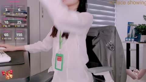 Snapshot of shyn_22 chatting on 11/24/25, 05:18 shyn_22 online show from 11/24/25, 05:18