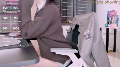 Snapshot of shyn_22 chatting on 11/26/25, 04:19 shyn_22 online show from 11/26/25, 04:19