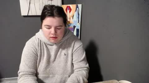 Snapshot of shyness_girl chatting on 02/17/25, 07:15 Bethany online show from 02/17/25, 07:15
