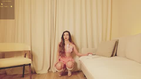 Snapshot of shypeachmaru chatting on 01/09/26, 01:03 Mary online show from 01/09/26, 01:03