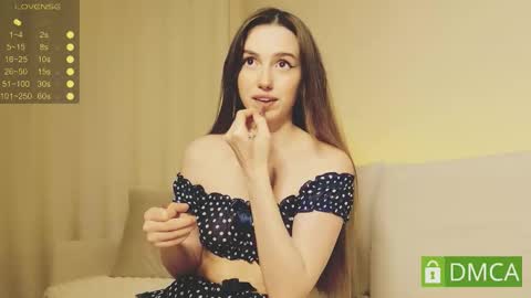 Snapshot of shypeachmaru chatting on 02/24/26, 10:19 Mary online show from 02/24/26, 10:19