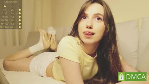 Snapshot of shypeachmaru chatting on 03/10/26, 12:48 Mary online show from 03/10/26, 12:48