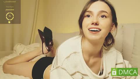 Snapshot of shypeachmaru chatting on 03/27/26, 09:03 Mary online show from 03/27/26, 09:03