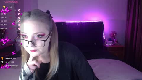 shysweetrish online show from 05/10/26, 01:44