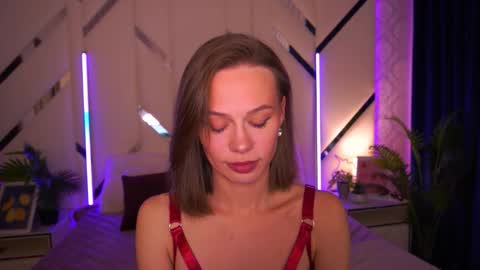 shyysiren online show from 12/18/25, 02:45