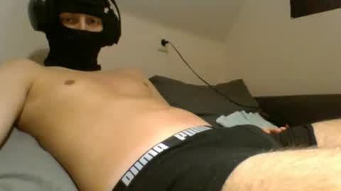 Snapshot of shzviper chatting on 01/06/26, 05:16 shzviper online show from 01/06/26, 05:16