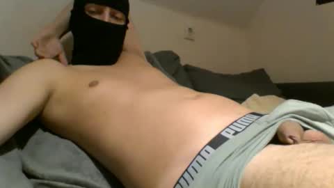 Snapshot of shzviper chatting on 01/16/26, 07:18 shzviper online show from 01/16/26, 07:18