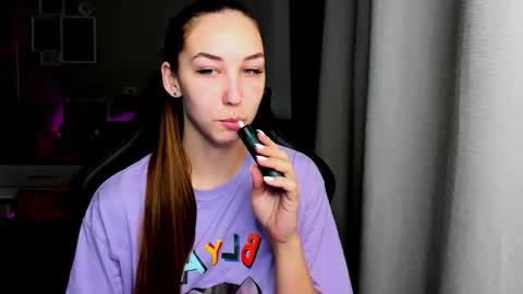 Snapshot of sia0610 chatting on 10/23/25, 01:49 SIA online show from 10/23/25, 01:49