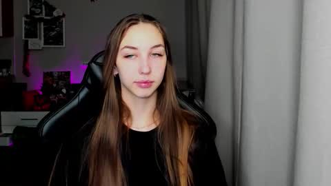 Snapshot of sia0610 chatting on 01/11/26, 02:49 SIA online show from 01/11/26, 02:49