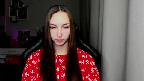 Snapshot of sia0610 chatting on 01/14/26, 02:39 SIA online show from 01/14/26, 02:39