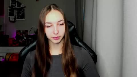 Snapshot of sia0610 chatting on 01/17/26, 02:49 SIA online show from 01/17/26, 02:49