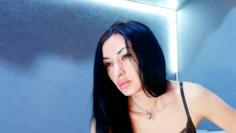Snapshot of siaconna chatting on 04/01/26, 07:53 Siaconna online show from 04/01/26, 07:53