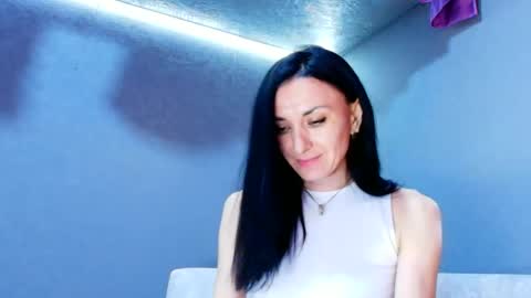 Snapshot of siaconna chatting on 04/20/26, 07:44 Siaconna online show from 04/20/26, 07:44