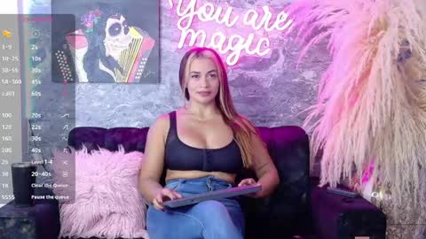 Snapshot of siamarlin chatting on 05/12/26, 09:01 siamarlin online show from 05/12/26, 09:01