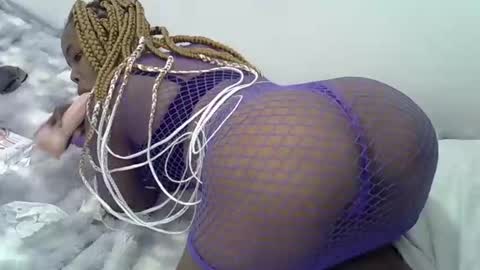 Sianrazia online show from 09/17/25, 09:16