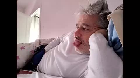 sibemolx online show from 11/24/25, 09:09