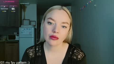 Snapshot of siberian_girl_ chatting on 04/19/26, 02:11 Eva online show from 04/19/26, 02:11