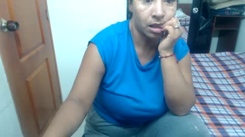 Snapshot of siblley chatting on 12/09/24, 08:23 sara online show from 12/09/24, 08:23