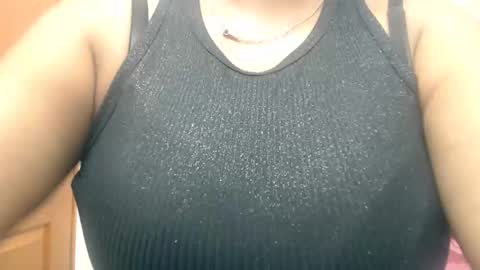 Snapshot of siblley chatting on 01/17/25, 04:57 sara online show from 01/17/25, 04:57