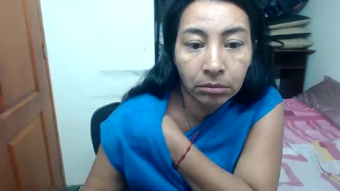 Snapshot of siblley chatting on 01/29/25, 07:00 sara online show from 01/29/25, 07:00