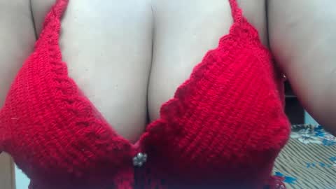 Snapshot of siblley chatting on 02/13/25, 06:05 sara online show from 02/13/25, 06:05