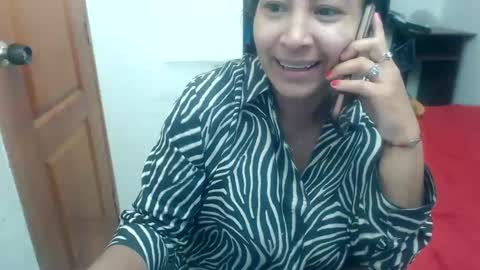 Snapshot of siblley chatting on 03/04/25, 06:50 sara online show from 03/04/25, 06:50