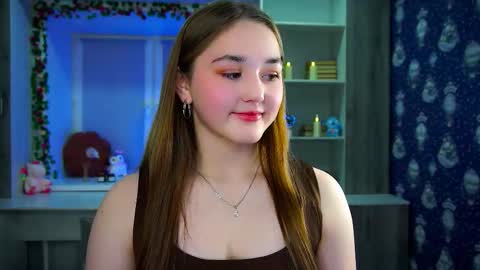 Snapshot of sibylra chatting on 11/17/25, 03:29 Olivia online show from 11/17/25, 03:29