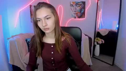 Snapshot of sicilia_shine chatting on 02/04/26, 01:39 silicia online show from 02/04/26, 01:39