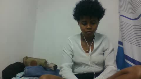 Snapshot of sidelinez chatting on 05/14/26, 04:52 sidelinez online show from 05/14/26, 04:52