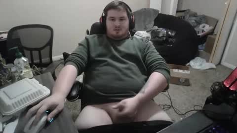 Snapshot of sideswitch chatting on 11/28/25, 05:43 sideswitch online show from 11/28/25, 05:43