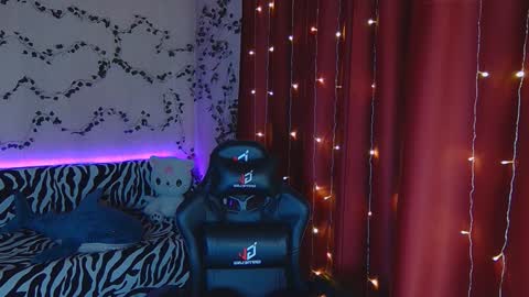 Sidny online show from 02/07/25, 01:36