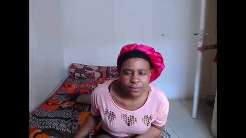 Snapshot of sieannabrown chatting on 03/17/26, 12:08 sieannabrown online show from 03/17/26, 12:08