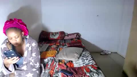 Snapshot of sieannabrown chatting on 03/26/26, 12:28 sieannabrown online show from 03/26/26, 12:28