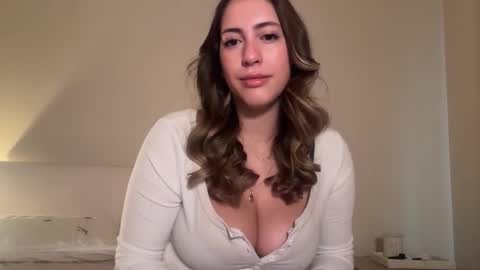 Snapshot of sieena chatting on 09/29/25, 09:41 Siena online show from 09/29/25, 09:41