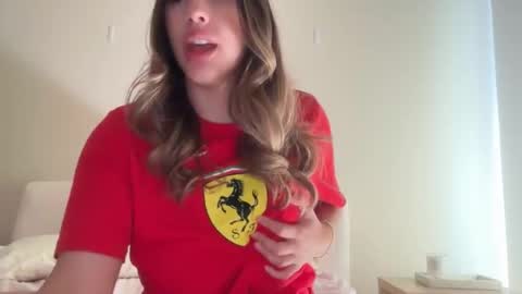 Snapshot of sieena chatting on 10/28/25, 12:25 Siena online show from 10/28/25, 12:25