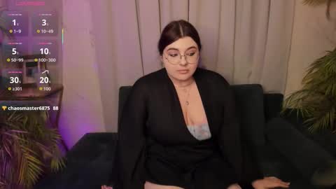 Snapshot of siena_aa chatting on 02/19/26, 08:49 Siena online show from 02/19/26, 08:49