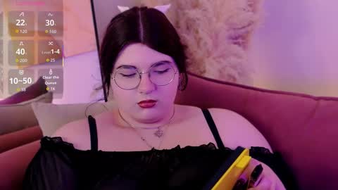 Snapshot of siena_aa chatting on 03/10/26, 02:22 Siena online show from 03/10/26, 02:22