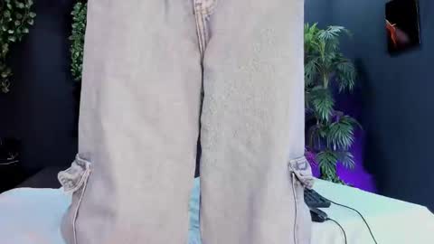 SIENA MORALES online show from 02/20/25, 08:14