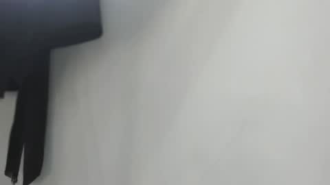 Snapshot of sienna_miller_27 chatting on 10/30/25, 11:55 Keira online show from 10/30/25, 11:55