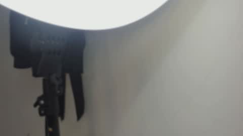 Snapshot of sienna_miller_27 chatting on 10/31/25, 11:55 Keira online show from 10/31/25, 11:55