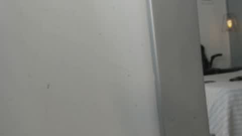 Snapshot of sienna_miller_27 chatting on 11/05/25, 11:54 Keira online show from 11/05/25, 11:54