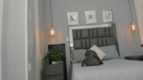 Snapshot of sienna_miller_27 chatting on 11/09/25, 11:30 Keira online show from 11/09/25, 11:30