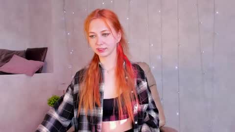 Snapshot of sienna_nyx chatting on 04/24/26, 09:34 Sienna online show from 04/24/26, 09:34