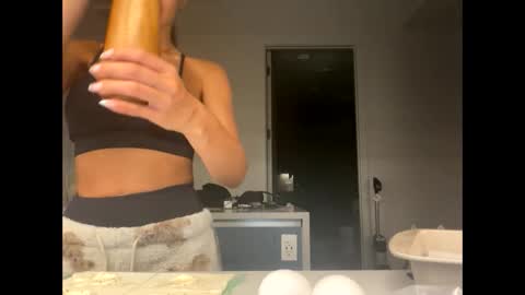 Snapshot of siennaavalee chatting on 05/14/26, 03:13 siennaavalee online show from 05/14/26, 03:13