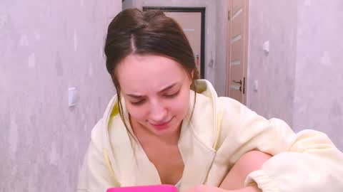 Sienna Mia online show from 05/15/26, 03:30